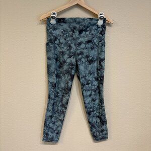 Athleta Salutation Stash Pocket II Printed 7/8 Tight Leggings